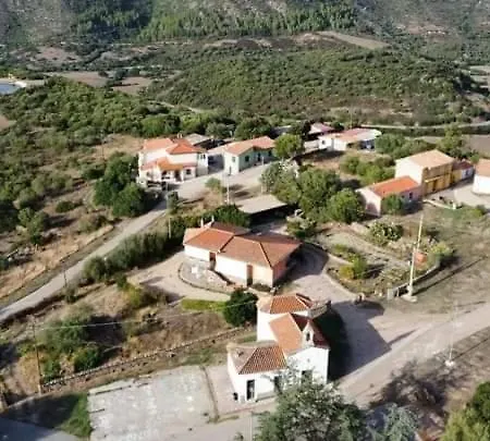 Pasare Glamping_anglonaruralexperience ラグジュアリーテント